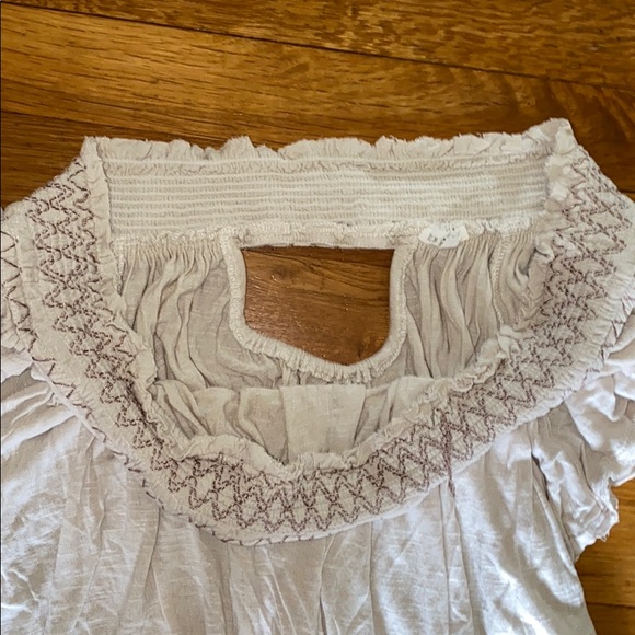 Cream Off Shoulder Ruffled Top - Picture 4 of 7